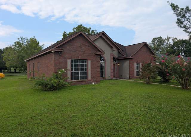 Property at 7324 Fairway Dr, Montgomery, AL 36116, 3 beds, 2 baths