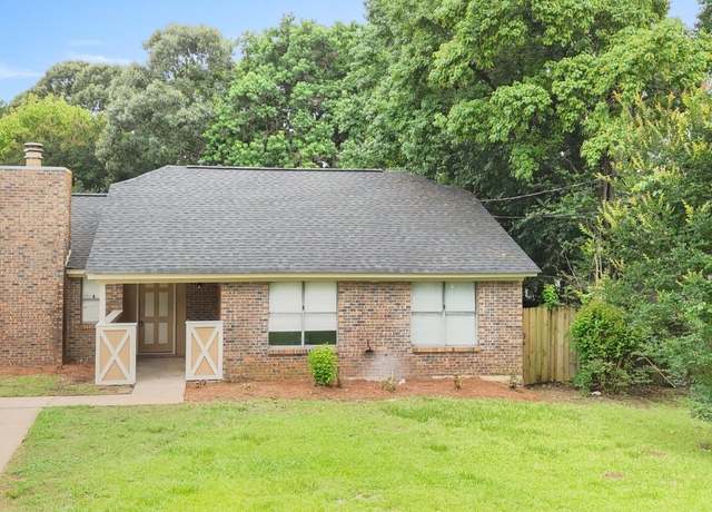 Property at 508 Ridgewood Ln, Montgomery, AL 36109, 3 beds, 2 baths