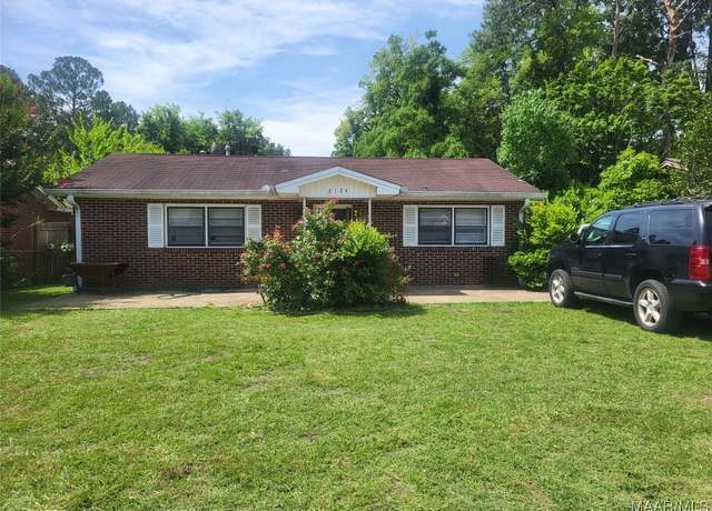 Property at 2124 Yarbrough Cir, Montgomery, AL 36110, 3 beds, 2 baths