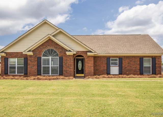 Property at 93 Travis Rdg, Deatsville, AL 36022, 3 beds, 2 baths