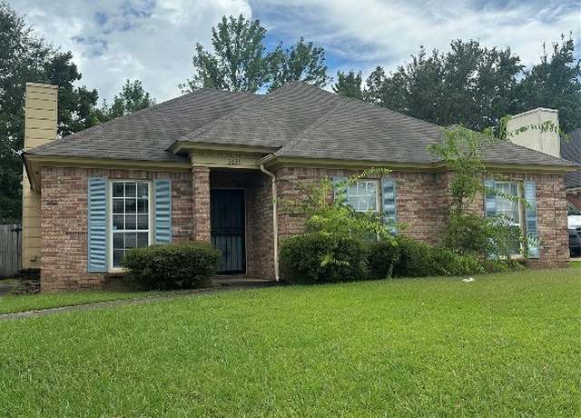 Property at 3633 Horseshoe Cir, Montgomery, AL 36116, 3 beds, 2 baths