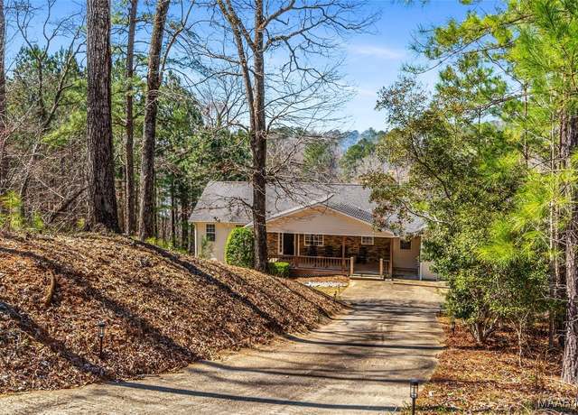 Property at 402 Cliffside Dr, Titus, AL 36080, 5 beds, 2.5 baths