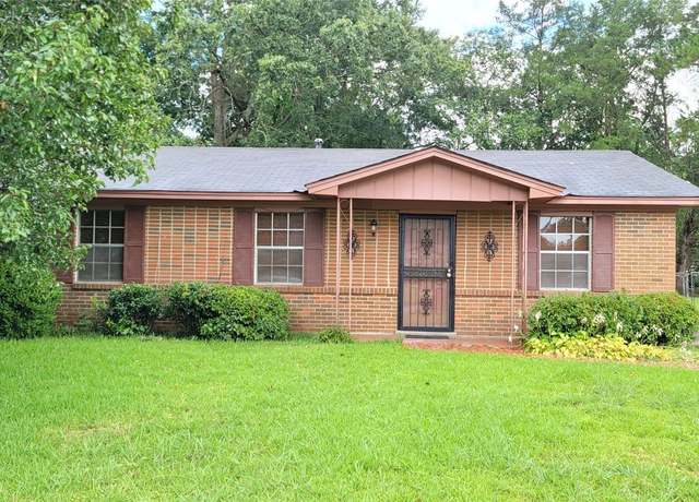 Property at 3817 Dilworth Rd, Montgomery, AL 36108, 3 beds, 1 bath