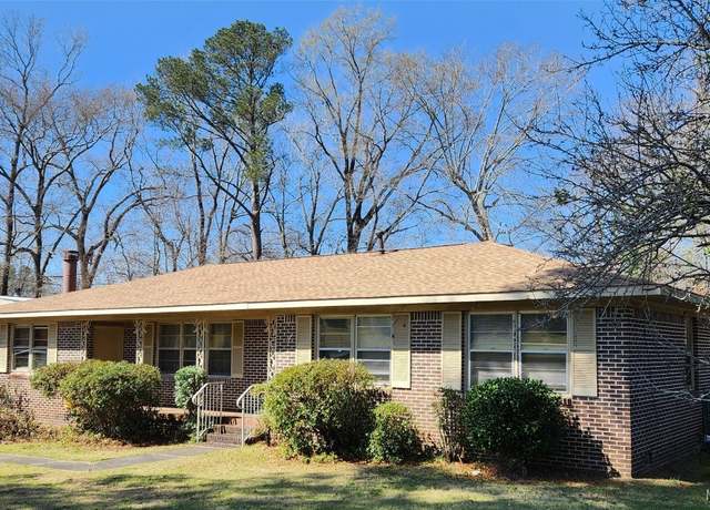 Property at 410 Old Montgomery Hwy, Wetumpka, AL 36092, 3 beds, 2 baths