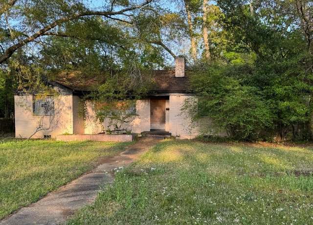 Property at 3405 Gilmer Ave, Montgomery, AL 36105, 2 beds, 2 baths