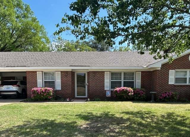 Property at 1208 Josephine Ct, Prattville, AL 36066, 3 beds, 2 baths