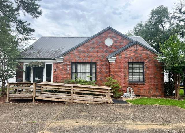 Property at 2274 Carter Hill Rd, Montgomery, AL 36106, 3 beds, 2 baths