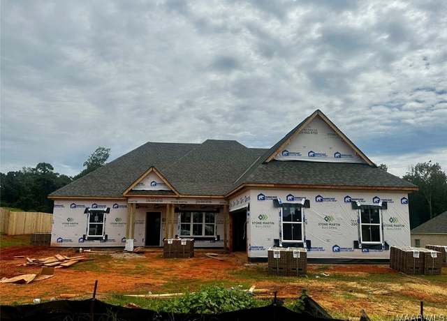 Property at 1458 Tullahoma Dr, Prattville, AL 36066, 5 beds, 4 baths