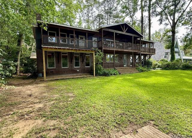 Property at 181 Tanglewood Cir, Selma, AL 36701, 4 beds, 2.5 baths