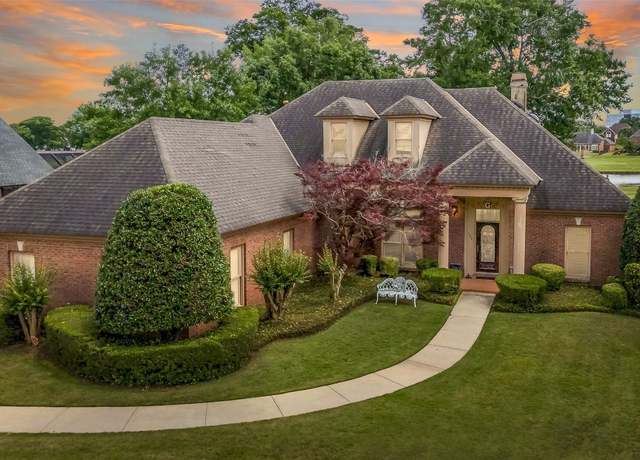 Property at 364 Towne Lake Dr, Montgomery, AL 36117, 4 beds, 3.5 baths
