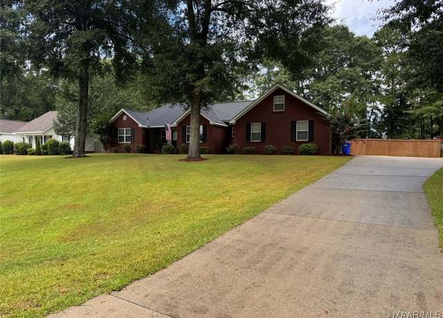 Property at 105 Shelly Trl, Troy, AL 36079, 3 beds, 2 baths
