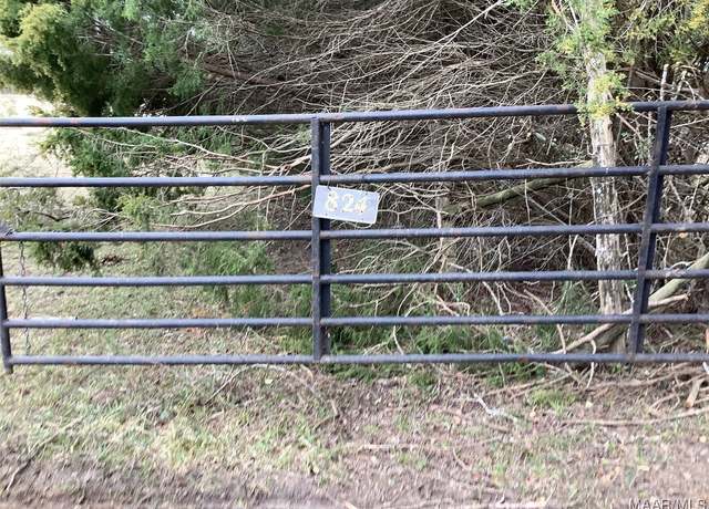 Property at 950 Lamar Rd, Hope Hull, AL 36043