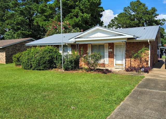 Property at 816 Rialto Dr, Montgomery, AL 36117, 3 beds, 3 baths