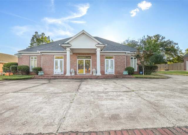 Property at 2238 Vaughn Ln, Montgomery, AL 36106, 5 beds, 2.5 baths