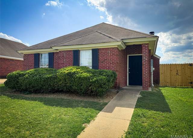 Property at 1312 Centerfield Ct, Montgomery, AL 36117, 3 beds, 2 baths