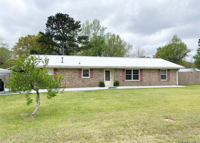 Property at 39 1st Ave, Wetumpka, AL 36092, 3 beds, 2 baths