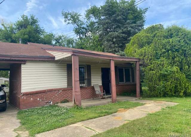 Property at 704 Clover Hill Dr, Montgomery, AL 36105, 3 beds, 1 bath