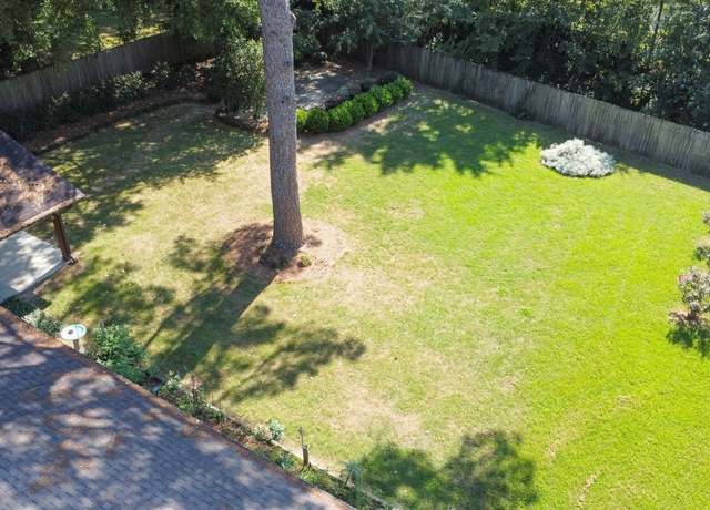 Property at 2516 Jasmine Rd, Montgomery, AL 36111, 4 beds, 2.5 baths