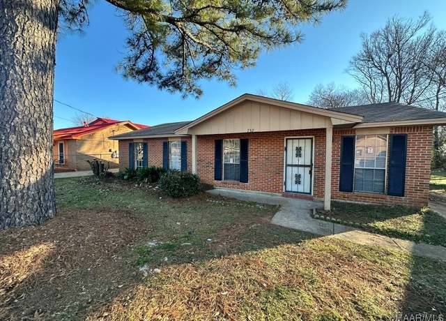 Property at 732 Oakbrook Dr, Montgomery, AL 36110, 4 beds, 2 baths