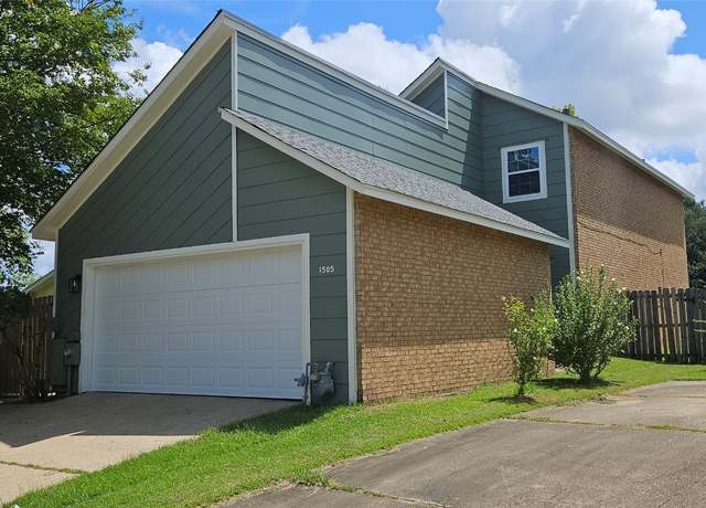 Property at 1505 Westminster Dr, Montgomery, AL 36117, 3 beds, 2 baths
