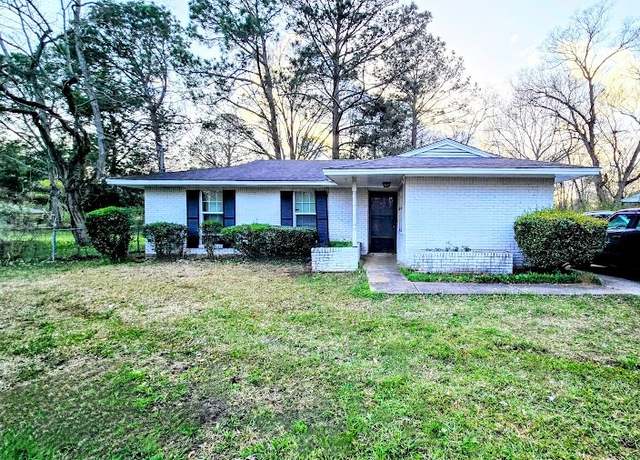 Property at 3946 Matterhorn St, Montgomery, AL 36116, 3 beds, 2 baths