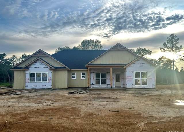 Property at 631 Lorie Lee Loop, Deatsville, AL 36022, 4 beds, 2 baths