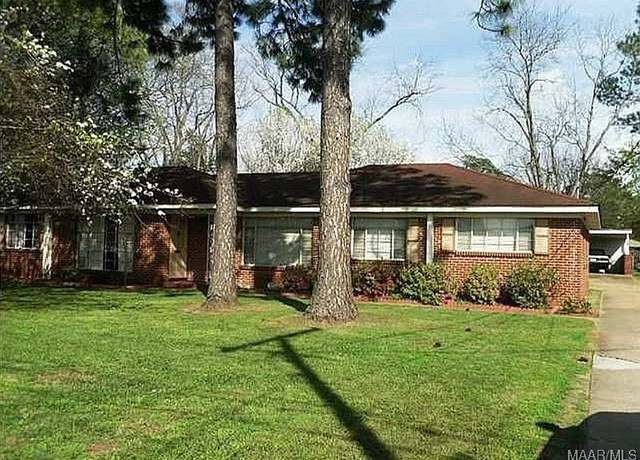 Property at 1318 Federal Dr, Montgomery, AL 36107, 6 beds, 3 baths