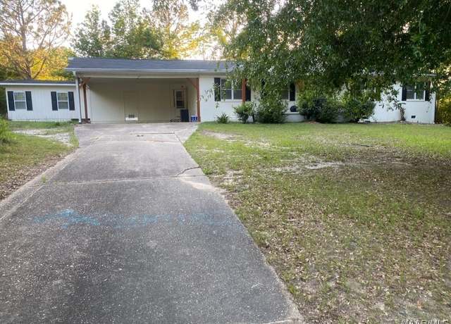 Property at 1907 Ashdale Rd, Tuskegee, AL 36083, 7 beds, 4 baths