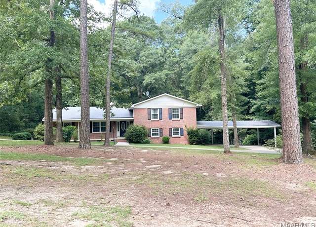 Property at 605 Noble Rd, Tallassee, AL 36078, 4 beds, 2.5 baths