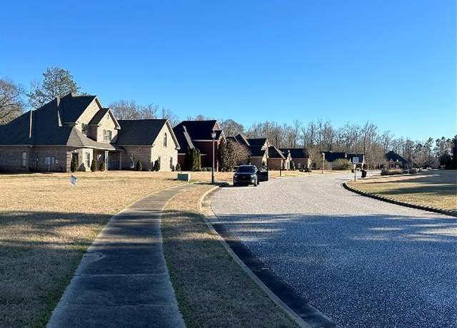 Property at 53 Mullis Crk, Pike Road, AL 36064