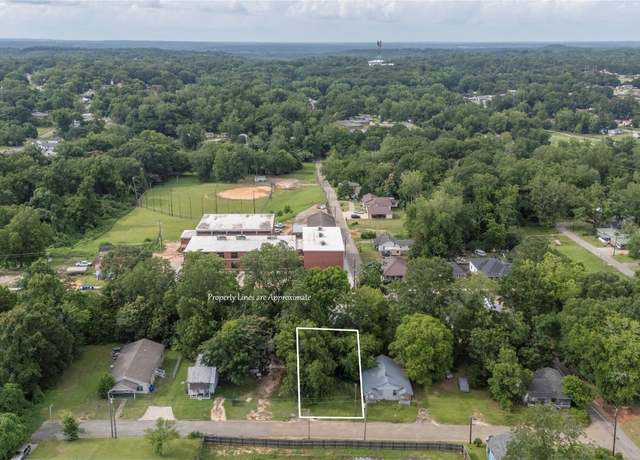 Property at 536 E Walnut St, Troy, AL 36081