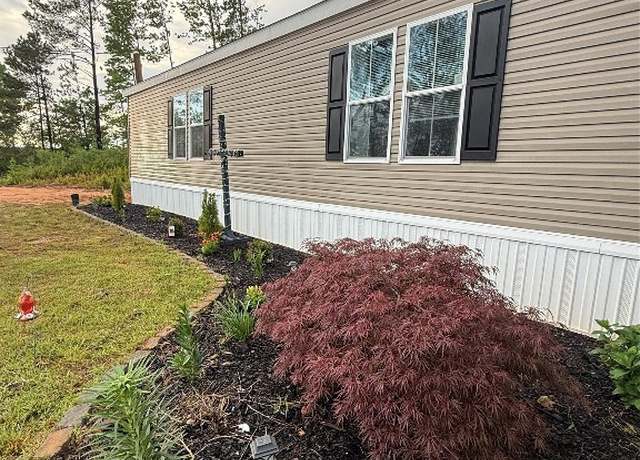 Property at 1046 Whipporwill Rd, Wetumpka, AL 36092, 3 beds, 2 baths