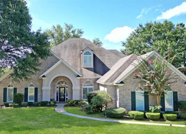 Property at 811 Mountain Lake Ct, Prattville, AL 36067, 4 beds, 2.5 baths