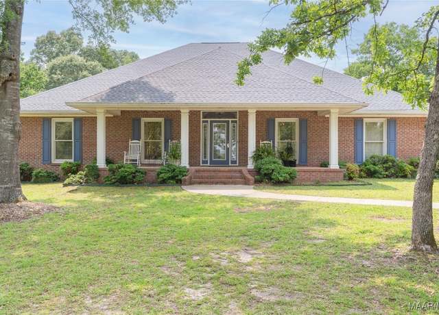 Property at 705 Yellowstone Dr, Prattville, AL 36067, 3 beds, 2 baths