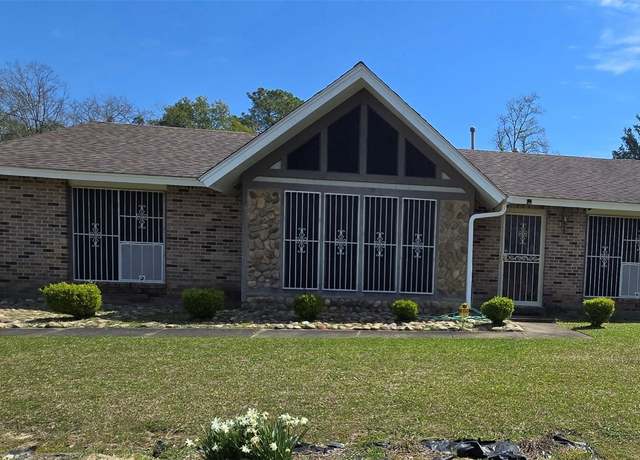 Property at 3313 Cross Creek Dr, Montgomery, AL 36116, 3 beds, 2 baths