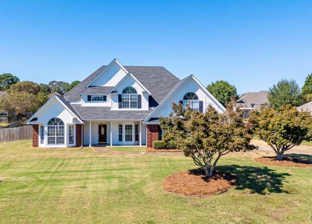 Property at 200 Mcrae Rd, Deatsville, AL 36022, 5 beds, 2.5 baths