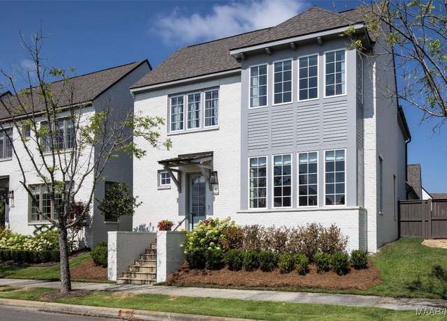 Property at 4918 Lake Edge St, Montgomery, AL 36116, 4 beds, 3.5 baths