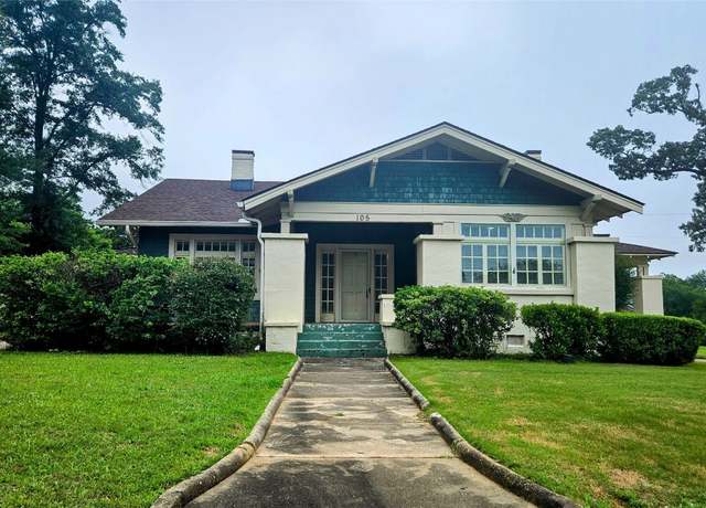 Property at 105 Jordan Ave, Tallassee, AL 36078, 4 beds, 2 baths