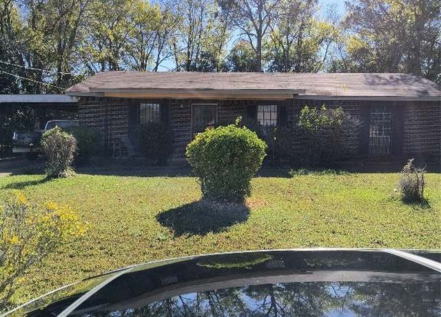 Property at 238 Winderton Dr, Montgomery, AL 36108, 3 beds, 2 baths