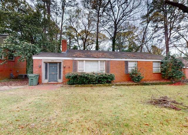 Property at 3518 N Wareingwood Dr, Montgomery, AL 36109, 3 beds, 1 bath