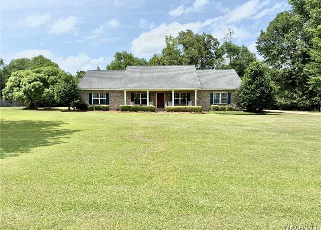 Property at 828 Warrior Dr, Valley Grande, AL 36701, 4 beds, 2.5 baths