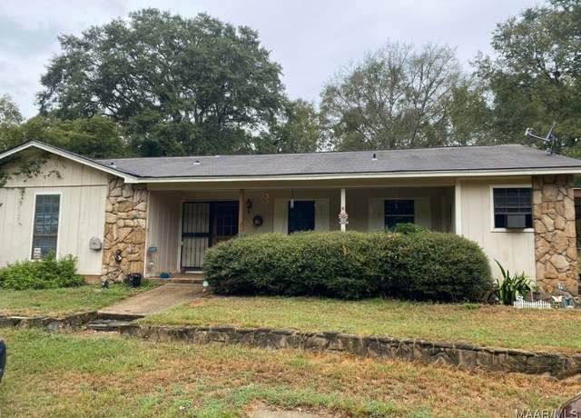 Property at 140 Greenleaf Dr, Wetumpka, AL 36092, 4 beds, 2 baths
