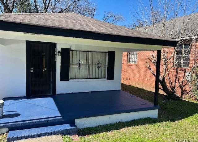 Property at 1134 Oak St, Montgomery, AL 36108, 3 beds, 2 baths