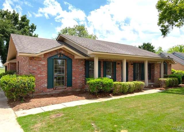 Property at 3136 Fitzgerald Rd, Montgomery, AL 36106, 4 beds, 3 baths