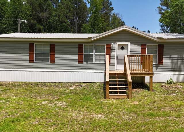 Property at 948 W Cotton Rd, Eclectic, AL 36024, 3 beds, 2 baths
