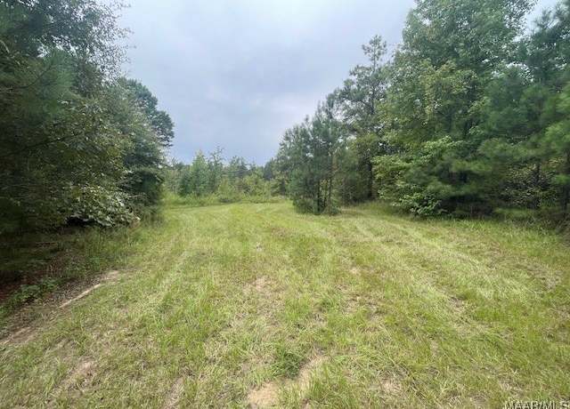 Property at 1000 Cleghorn Dr, Tallassee, AL 36078