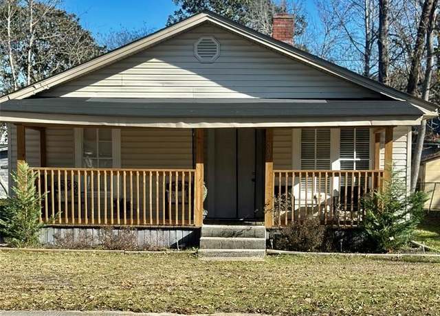 Property at 307 Pratt St, Prattville, AL 36067, 3 beds, 2 baths