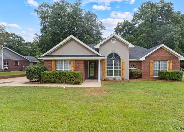 Property at 111 Valley Creek Dr, Prattville, AL 36066, 3 beds, 2 baths