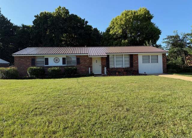 Property at 405 Azalea Dr, Prattville, AL 36067, 4 beds, 1.5 baths
