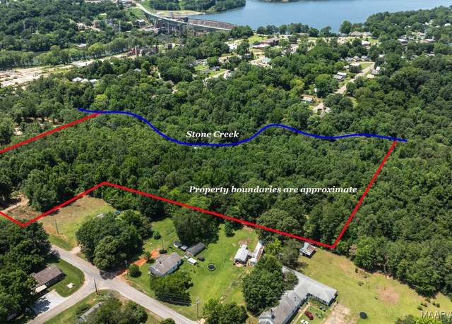 Property at 185 S Tallassee Dr, Tallassee, AL 36078, 6 beds, 3 baths
